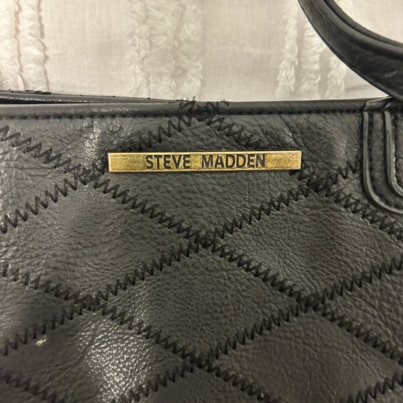 Steve Madden crossbody 🦋 - Picture 3 of 4